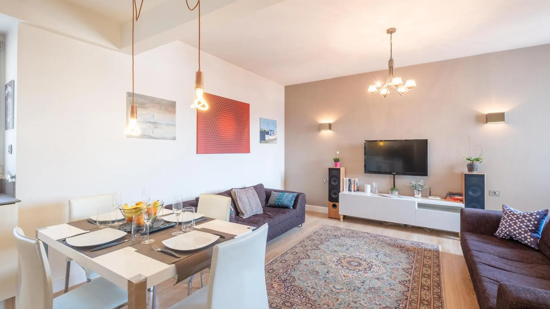 Tranquil Place In The Middle Of Downtown 2Br Sofia Apartment
