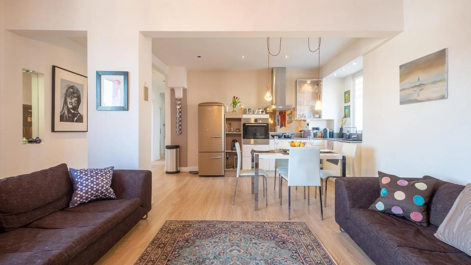 Tranquil Place In The Middle Of Downtown 2Br Sofia Apartment